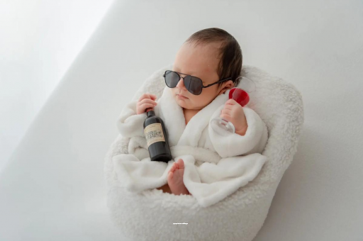 赤峰孕妇肚脐眼突出来